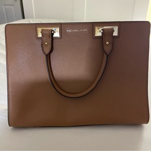 Michael Kors Quinn Leather Satchel Purse